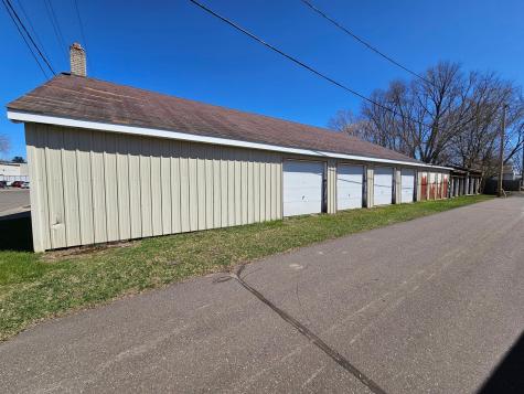 130 Cleveland Street N Cambridge MN 55008