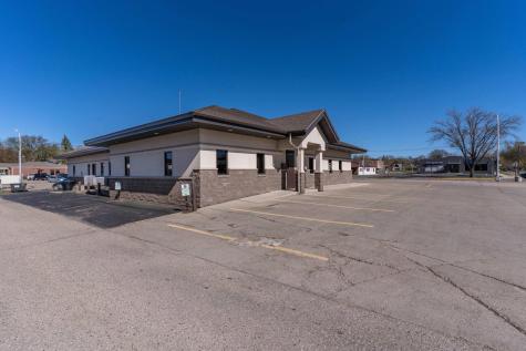 405 W Lincoln Avenue Fergus Falls MN 56537