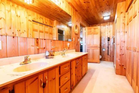 232 N Central Avenue N Duluth MN 55807