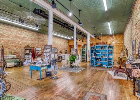 114 1st Avenue S Perham MN 56573