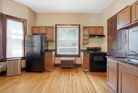 389 Maple Street Saint Paul MN 55106