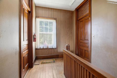 389 Maple Street Saint Paul MN 55106