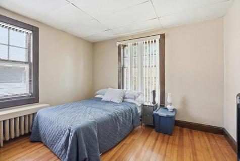 389 Maple Street Saint Paul MN 55106