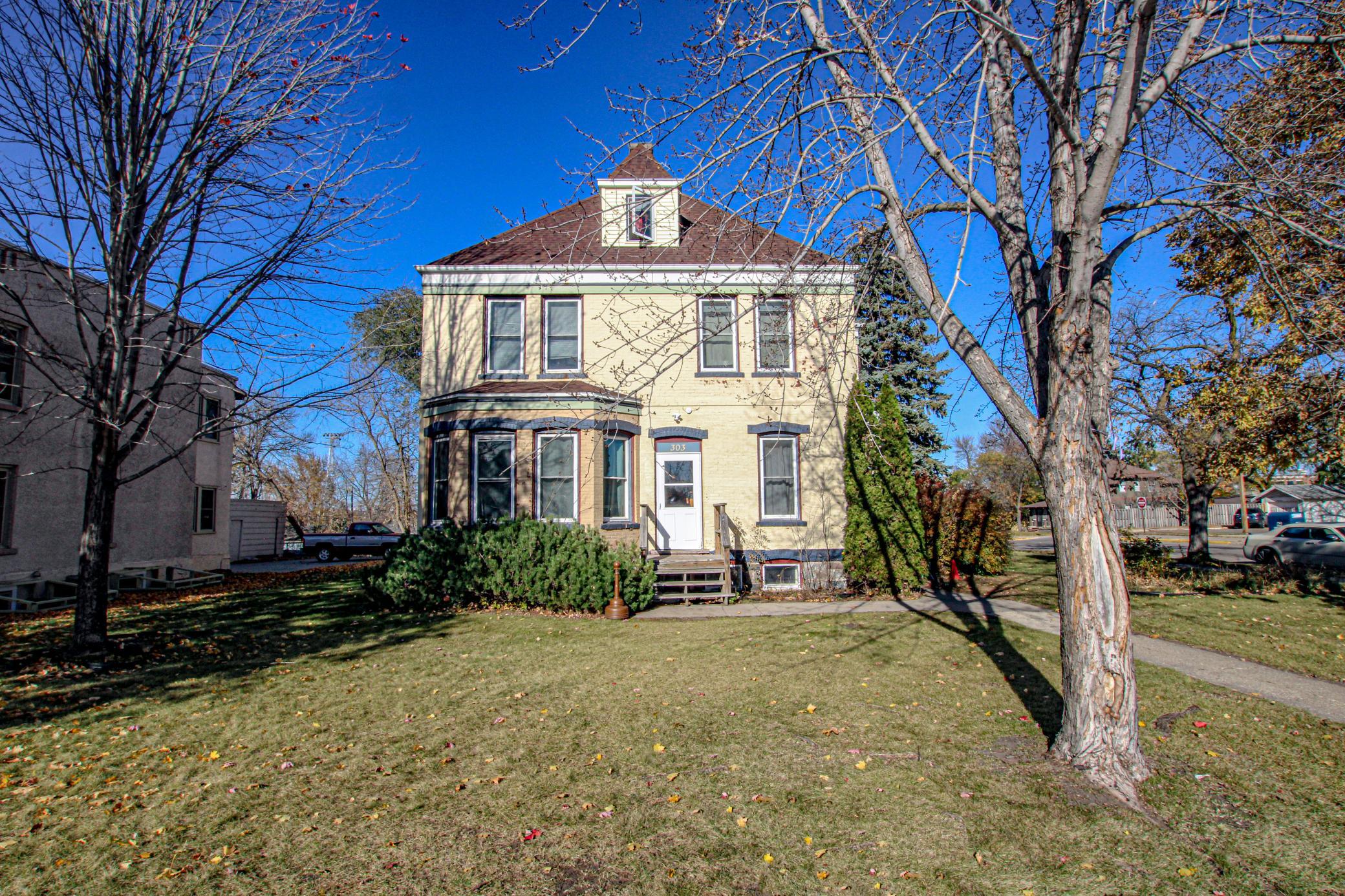 303 6th Avenue W Alexandria MN 56308