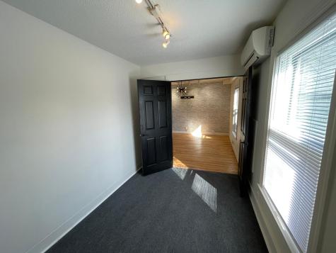 961 Grand Avenue Saint Paul MN 55105