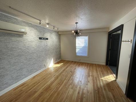 961 Grand Avenue Saint Paul MN 55105