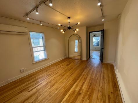961 Grand Avenue Saint Paul MN 55105