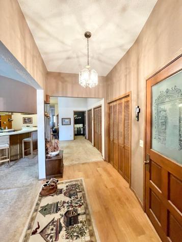 18 E Central Street Springfield MN 56087