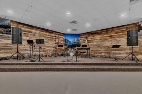 182 Main Avenue W Winsted MN 55395