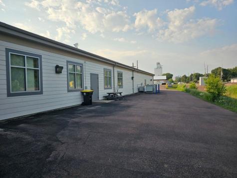 591 2nd Avenue N Windom MN 56101