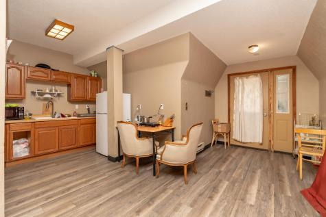 702 10th Street E Glencoe MN 55336