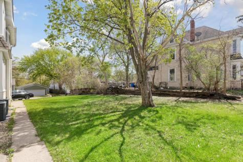 991 Wakefield Avenue Saint Paul MN 55106