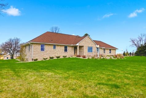 2068 Millersburg Blvd W Dundas MN 55019