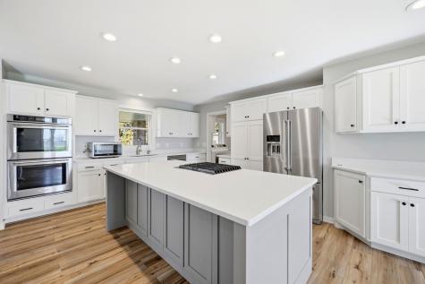 2068 Millersburg Blvd W Dundas MN 55019