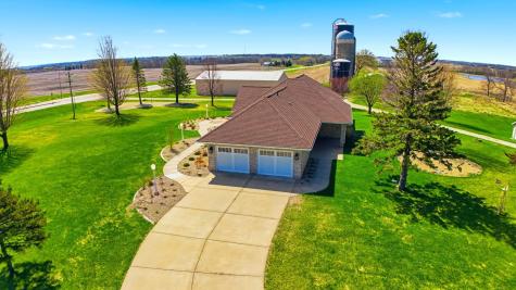 2068 Millersburg Blvd W Dundas MN 55019