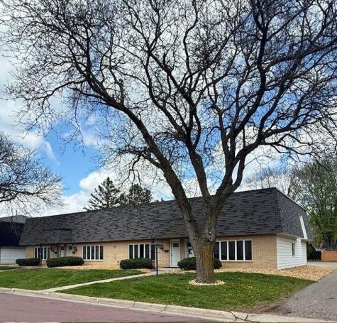 412 Holly Lane Mankato MN 56001