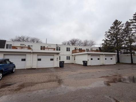 412 Holly Lane Mankato MN 56001