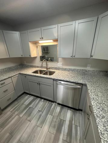 412 Holly Lane Mankato MN 56001