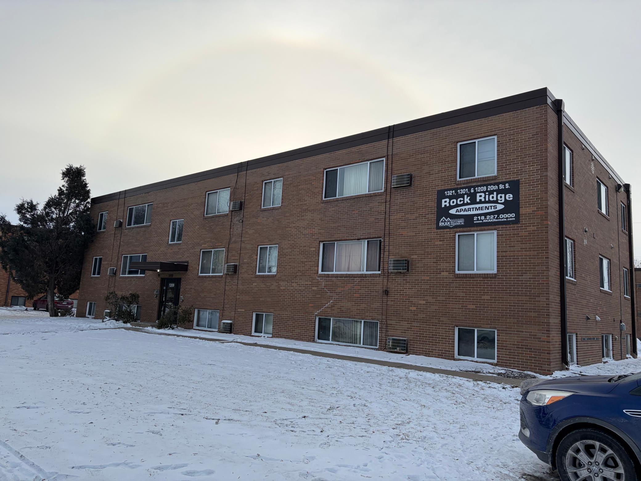 1209 S 20th Moorhead MN 56560