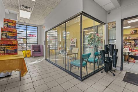 1108-1120 E Lake Street Minneapolis MN 55407