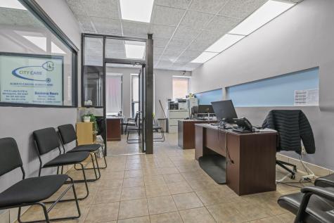 1108-1120 E Lake Street Minneapolis MN 55407