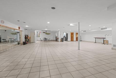 1108-1120 E Lake Street Minneapolis MN 55407