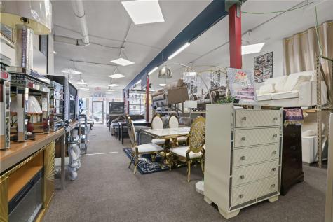 1108-1120 E Lake Street Minneapolis MN 55407