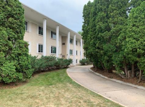 4001 Mavelle Drive Edina MN 55435