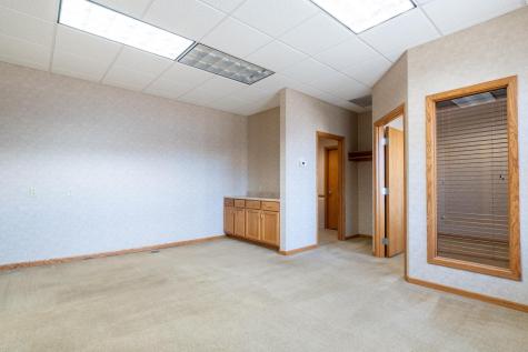 146 2nd Avenue NE Valley City ND 58072