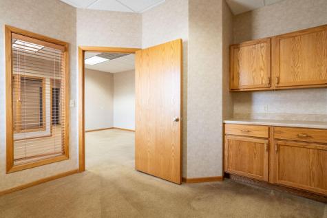 146 2nd Avenue NE Valley City ND 58072