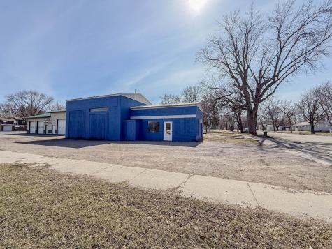 203 Park Avenue E Renville MN 56284
