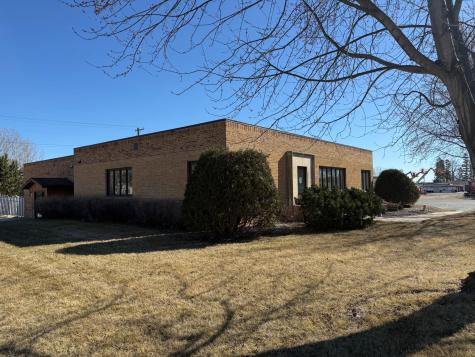 903 3rd Street NE Roseau MN 56751