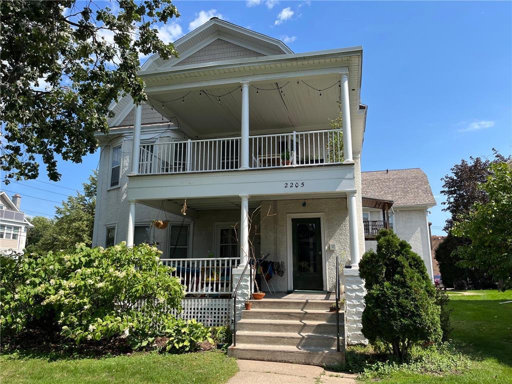 2205 Pleasant Avenue Minneapolis MN 55404