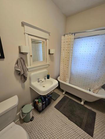 2205 Pleasant Avenue Minneapolis MN 55404