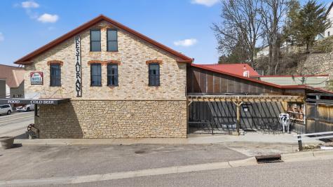 201 N Main Street Alma WI 54610
