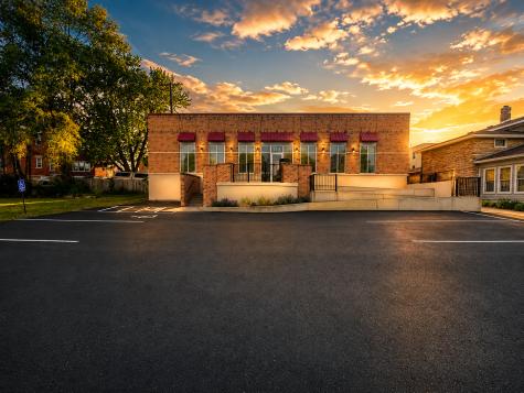 118 1st Avenue NE Faribault MN 55021