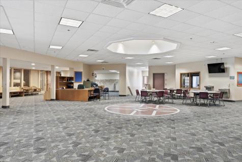 965 Larpenteur Avenue W Roseville MN 55113