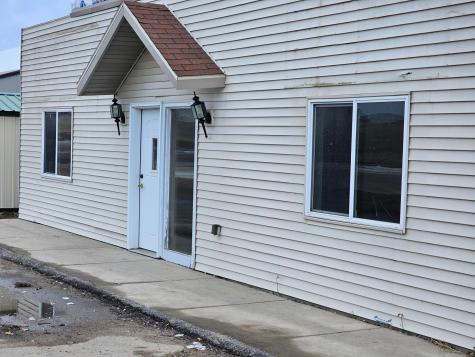 4078 71 Highway NE Willmar MN 56201