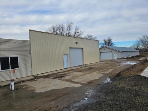 4078 71 Highway NE Willmar MN 56201