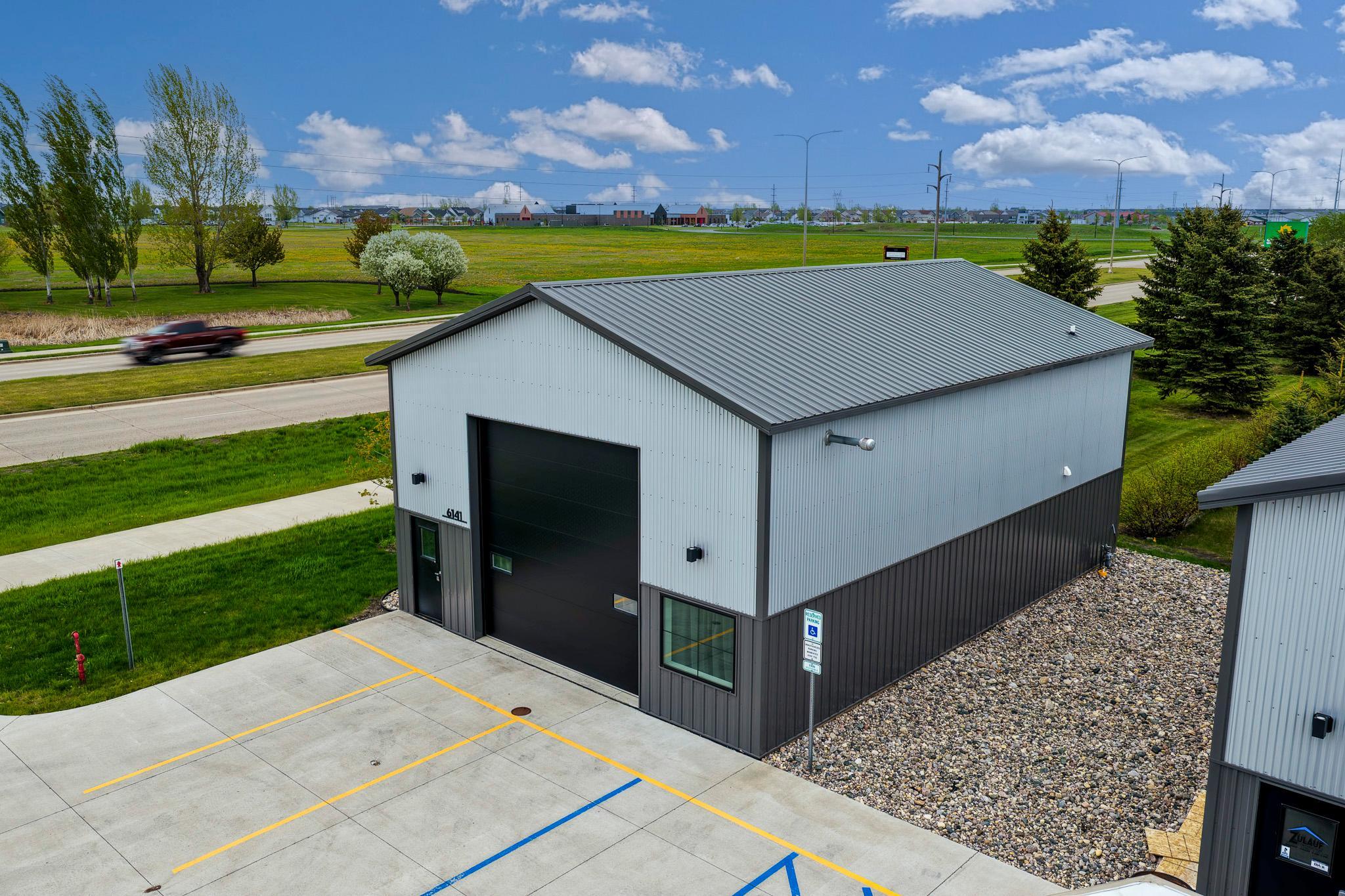 6141 53rd Avenue S Fargo ND 58104