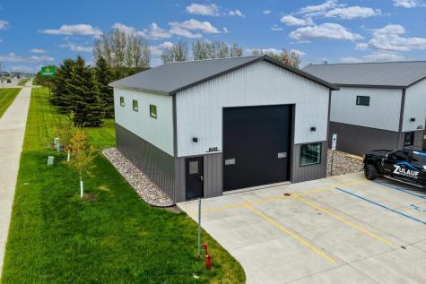 6141 53rd Avenue S Fargo ND 58104