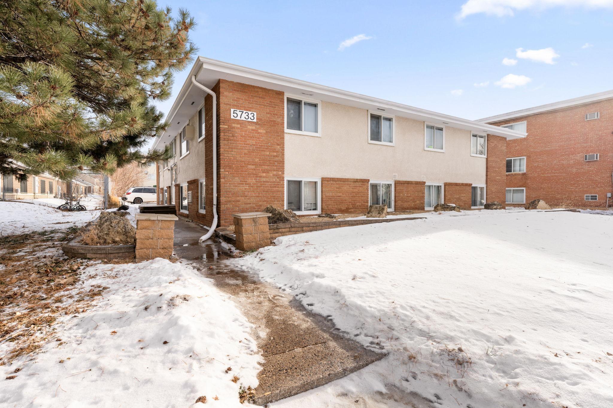 5733 Bossen Terrace Minneapolis MN 55417