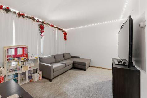 5733 Bossen Terrace Minneapolis MN 55417