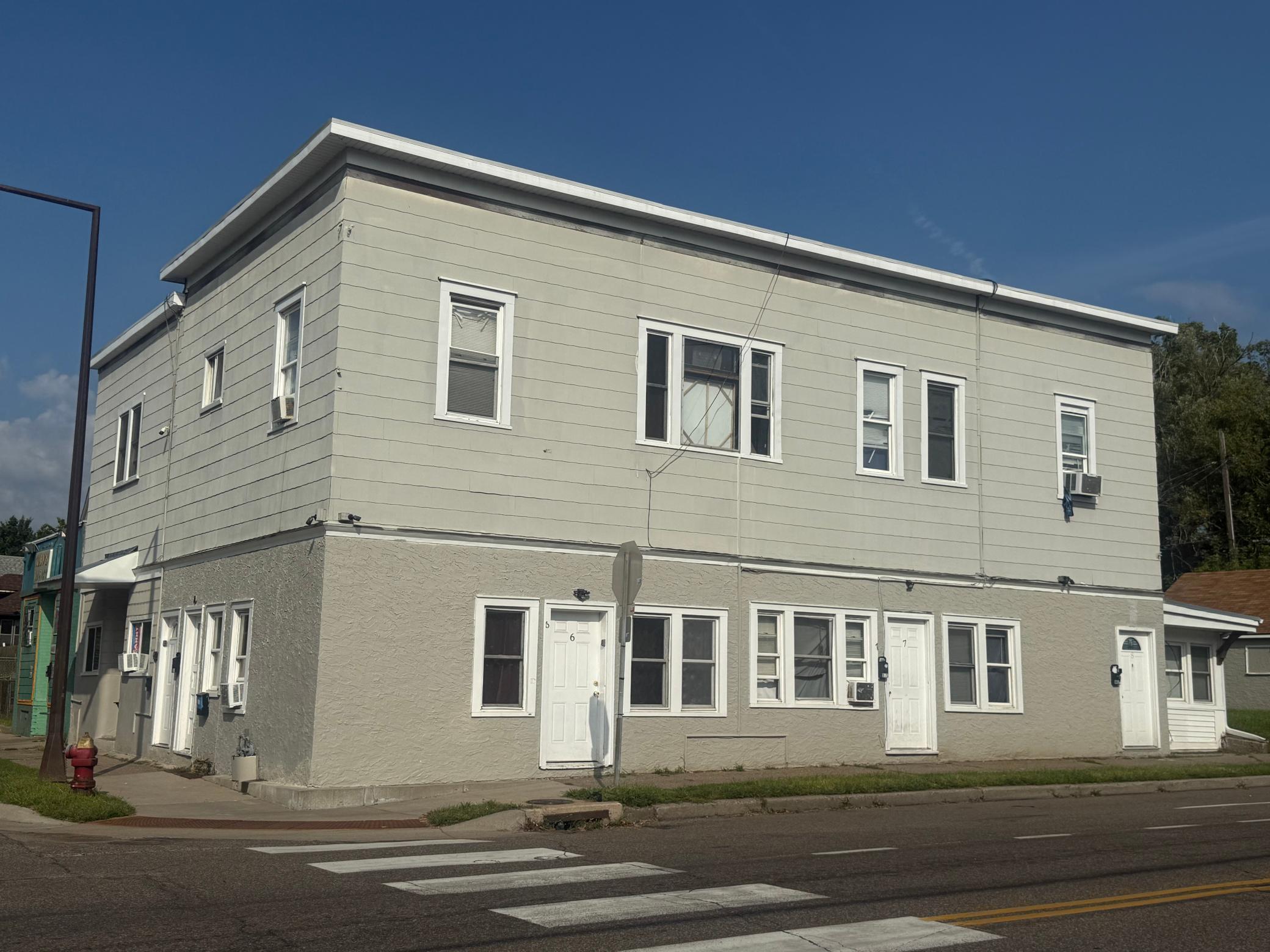 935 Case Avenue Saint Paul MN 55106
