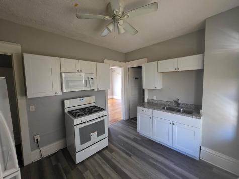 935 Case Avenue Saint Paul MN 55106