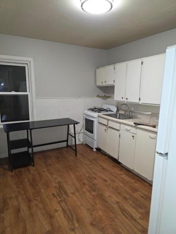 935 Case Avenue Saint Paul MN 55106