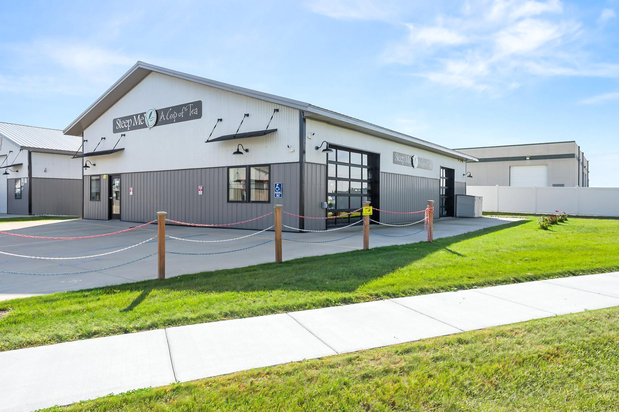 5498 51st Avenue S Fargo ND 58104