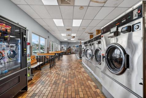 1405 E Lake Street Minneapolis MN 55407