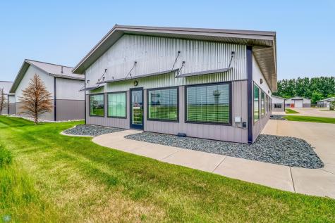2207 Sheyenne Street West Fargo ND 58078