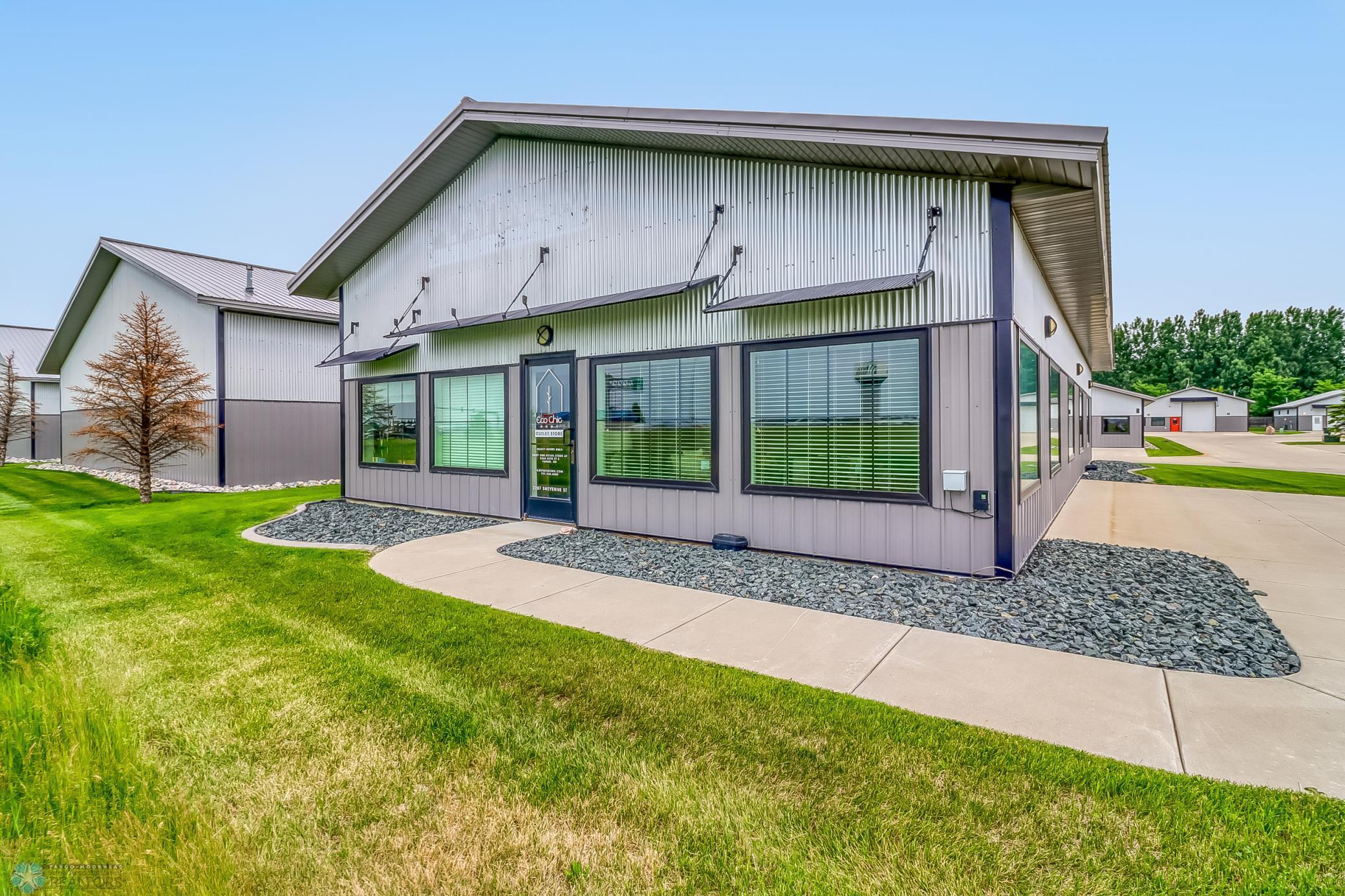 2207 Sheyenne Street West Fargo ND 58078